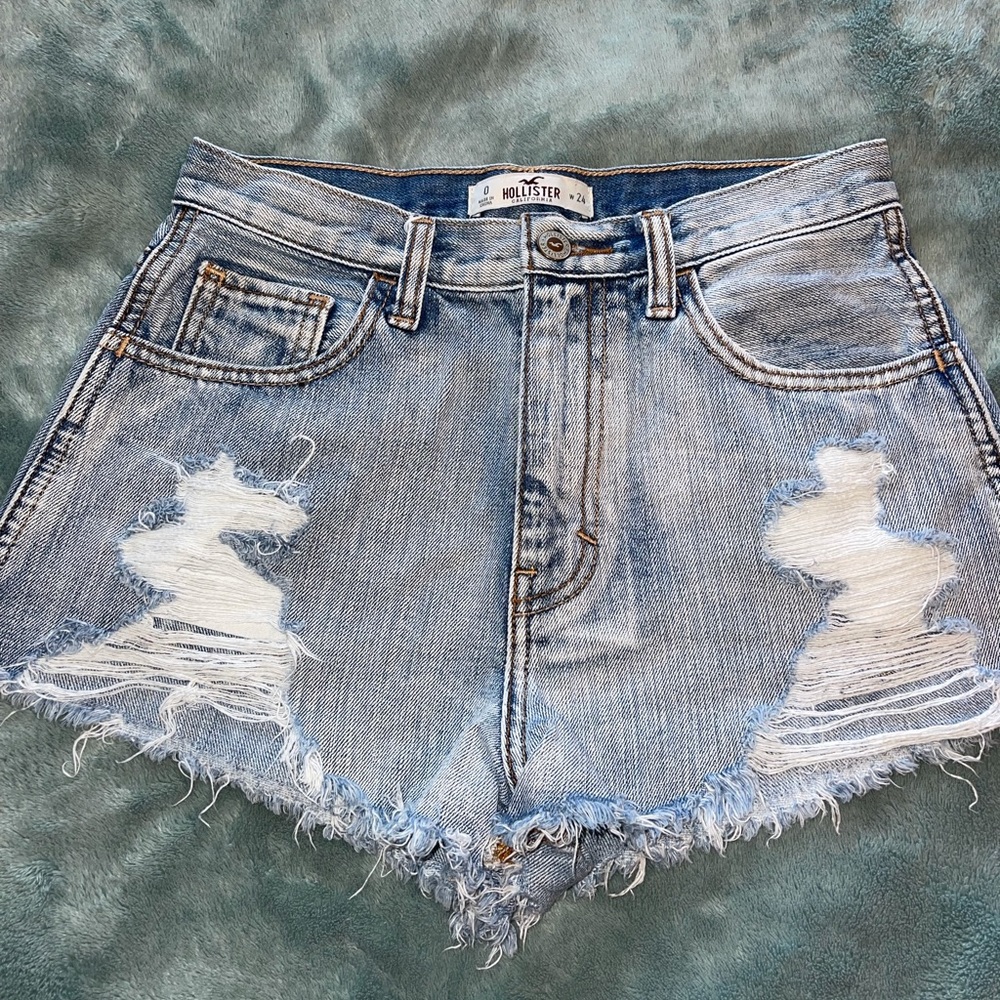 Hollister shorts size 0